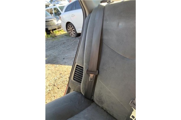 Recambio de cinturon seguridad trasero derecho para toyota prius (zvw30) 1.8 hybrid referencia OEM IAM 7336047060B0  