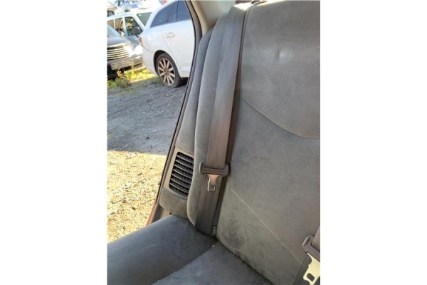 Recambio de cinturon seguridad trasero derecho para toyota prius (zvw30) 1.8 hybrid referencia OEM IAM 7336047060B0  