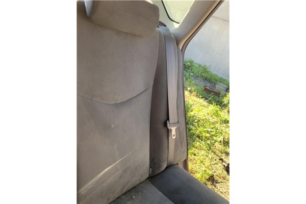 Recambio de cinturon seguridad trasero izquierdo para toyota prius (zvw30) 1.8 hybrid referencia OEM IAM 7336047060B0  