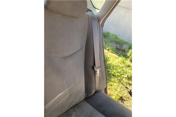 Recambio de cinturon seguridad trasero izquierdo para toyota prius (zvw30) 1.8 hybrid referencia OEM IAM 7336047060B0  