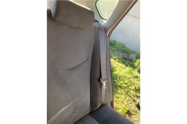 Recambio de cinturon seguridad trasero izquierdo para toyota prius (zvw30) 1.8 hybrid referencia OEM IAM 7336047060B0  