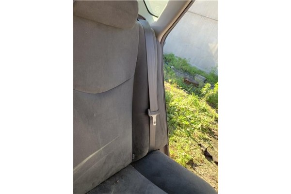 Recambio de cinturon seguridad trasero izquierdo para toyota prius (zvw30) 1.8 hybrid referencia OEM IAM 7336047060B0  