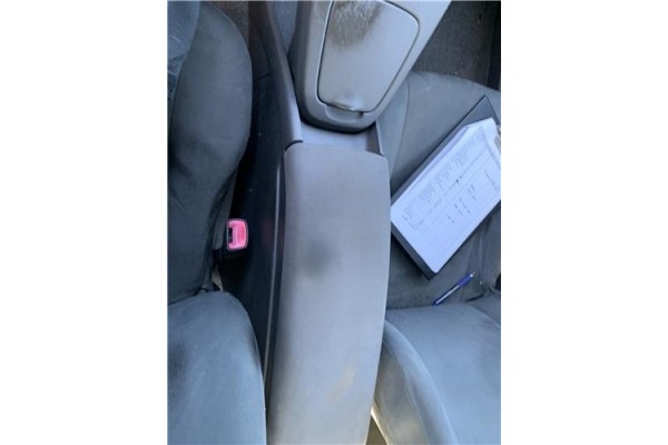 Recambio de consola para toyota prius (zvw30) 1.8 hybrid referencia OEM IAM 5890147090 5882347020 