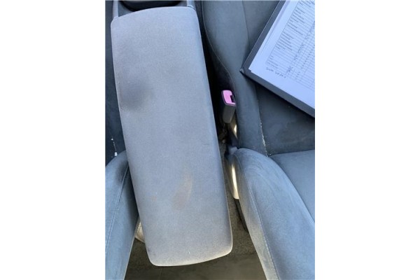 Recambio de consola para toyota prius (zvw30) 1.8 hybrid referencia OEM IAM 5890147090 5882347020 