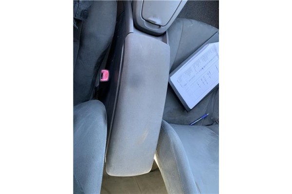 Recambio de consola para toyota prius (zvw30) 1.8 hybrid referencia OEM IAM 5890147090 5882347020 