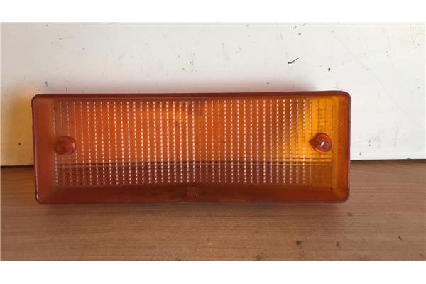 Recambio de piloto trasero derecho para seat 124 1430 referencia OEM IAM 03190  