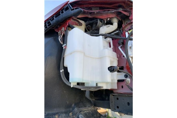 Recambio de deposito limpiaparabrisas para toyota prius (zvw30) 1.8 hybrid referencia OEM IAM 8531547140  