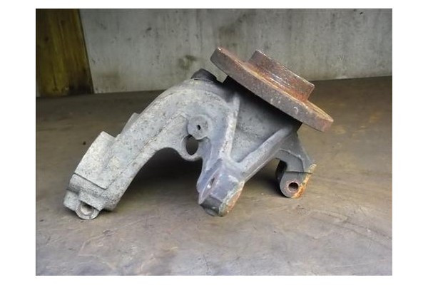 Recambio de mangueta delantero derecha para peugeot 206 1.4 hdi referencia OEM IAM   