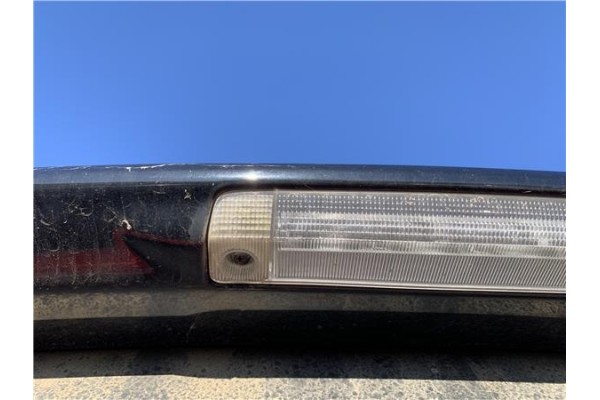 Recambio de luz central de freno para toyota prius (zvw30) 1.8 hybrid referencia OEM IAM 8157047051  