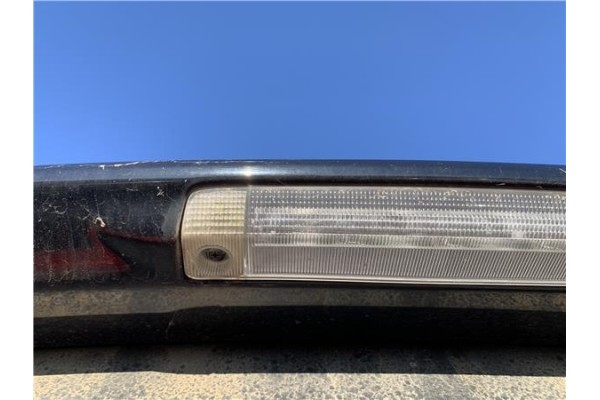 Recambio de luz central de freno para toyota prius (zvw30) 1.8 hybrid referencia OEM IAM 8157047051  