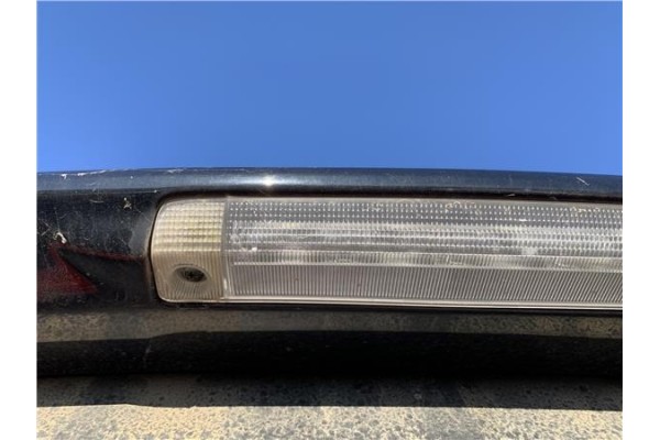 Recambio de luz central de freno para toyota prius (zvw30) 1.8 hybrid referencia OEM IAM 8157047051  