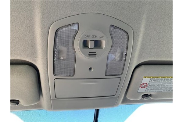 Recambio de luz delantero central techo para toyota prius (zvw30) 1.8 hybrid referencia OEM IAM 8126047150B0  