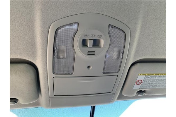 Recambio de luz delantero central techo para toyota prius (zvw30) 1.8 hybrid referencia OEM IAM 8126047150B0  