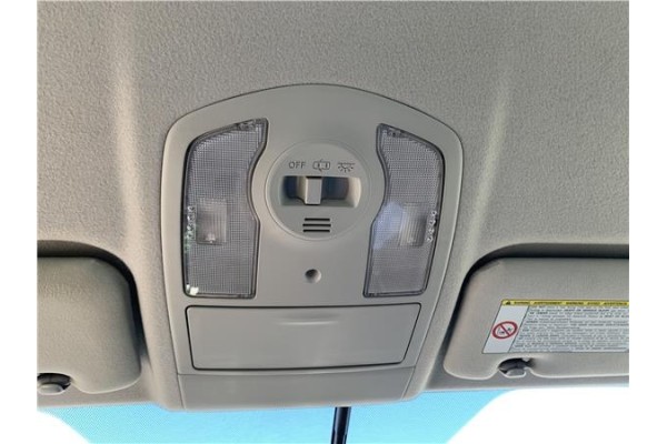 Recambio de luz delantero central techo para toyota prius (zvw30) 1.8 hybrid referencia OEM IAM 8126047150B0  