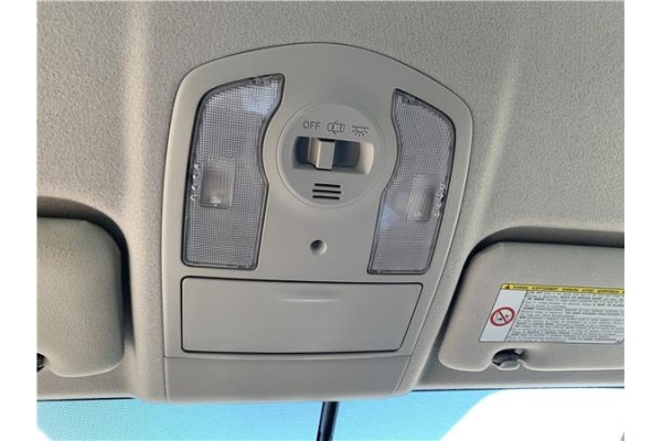 Recambio de luz delantero central techo para toyota prius (zvw30) 1.8 hybrid referencia OEM IAM 8126047150B0  