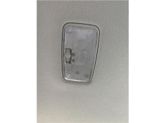 LUZ TRASERO CENTRAL TECHO 8124060060B0 