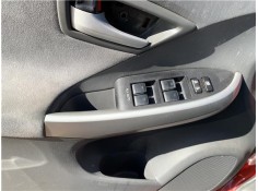 Recambio de mando elevalunas delantero izquierdo para toyota prius (zvw30) 1.8 hybrid referencia OEM IAM 8404033100 4,35E+102 