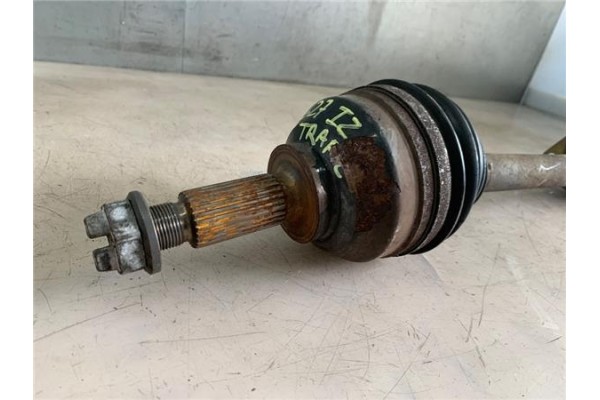 Recambio de palier delantero izquierdo para renault trafic ii furgón (fl) 2.5 dti referencia OEM IAM   
