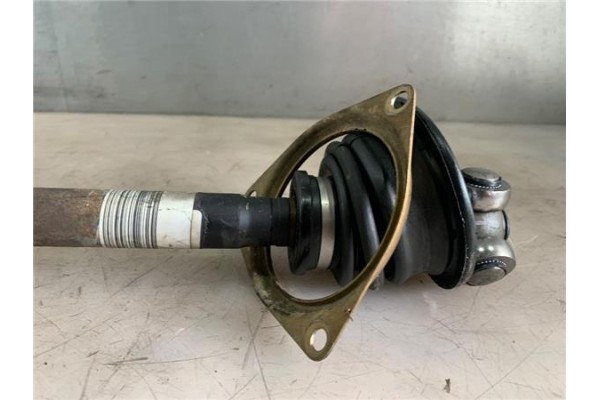 Recambio de palier delantero izquierdo para renault trafic ii furgón (fl) 2.5 dti referencia OEM IAM   