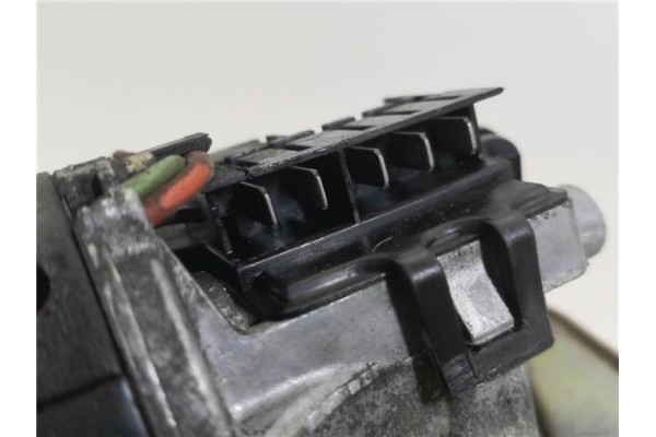 Recambio de motor limpiaparabrisas delantero para ford fiesta ii (fbd) 1.6 d (fbd) referencia OEM IAM 0390241309  