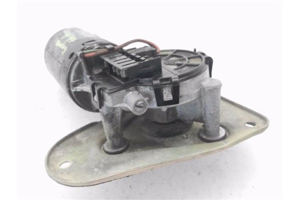 Recambio de motor limpiaparabrisas delantero para ford fiesta ii (fbd) 1.6 d (fbd) referencia OEM IAM 0390241309  