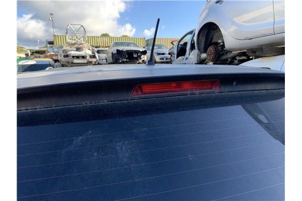 Recambio de aleron trasero para honda fr-v (be) 1.7 referencia OEM IAM 74900SJD003 34271SJD003 