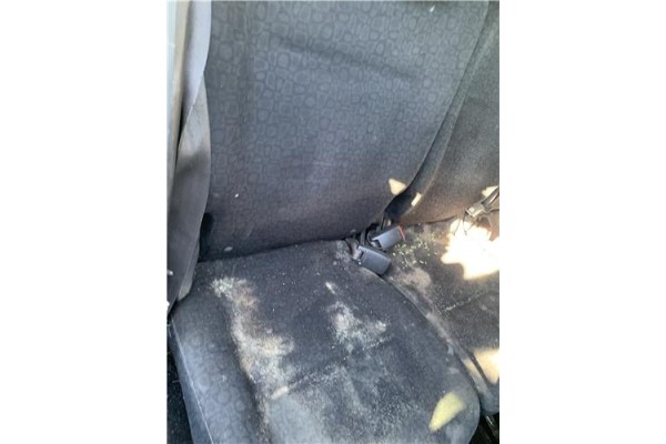 Recambio de asientos trasero derecho para honda fr-v (be) 1.7 referencia OEM IAM 82132SJDJ01ZA  