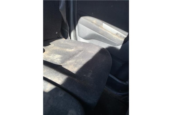 Recambio de asientos trasero izquierdo para honda fr-v (be) 1.7 referencia OEM IAM 82532SJDJ01ZA  