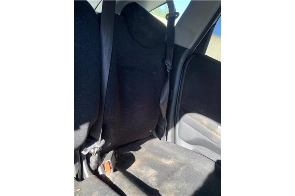 Recambio de asientos trasero izquierdo para honda fr-v (be) 1.7 referencia OEM IAM 82532SJDJ01ZA  