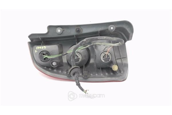 Recambio de piloto trasero derecho para mitsubishi space star (dg0) 1.9 1900 di-d plus referencia OEM IAM MR990990  