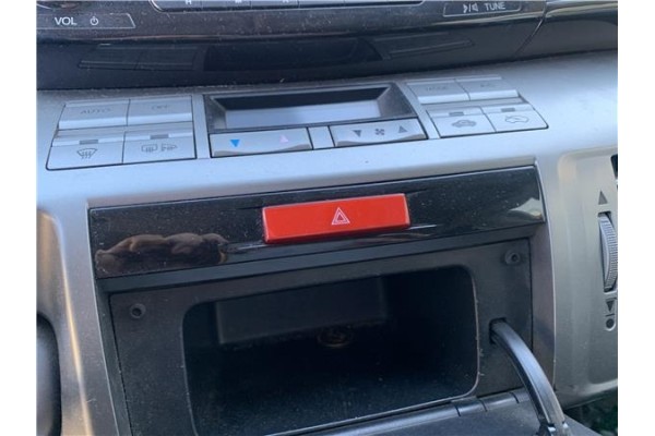 Recambio de interruptor luces emergencia para honda fr-v (be) 1.7 referencia OEM IAM 35510SJD003  