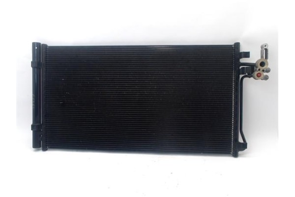 Recambio de radiador aire acondicionado para land rover discovery sport 2.0 basis fwd referencia OEM IAM LR023921  