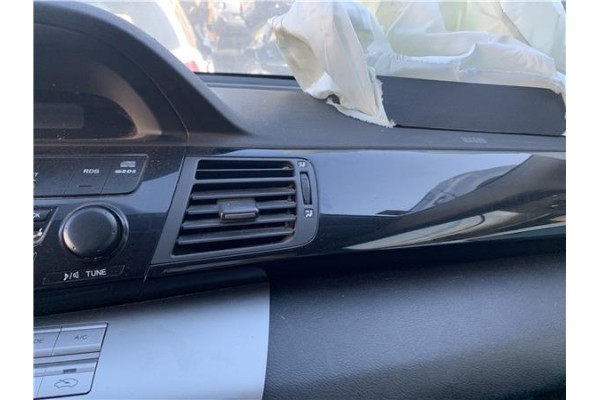 Recambio de rejilla entrada de aire para honda fr-v (be) 1.7 referencia OEM IAM 77630SJDG01ZD  