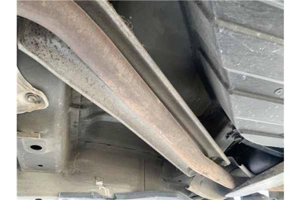 Recambio de tubo escape central para honda fr-v (be) 1.7 referencia OEM IAM 18220SJD013 18160PSAG01 