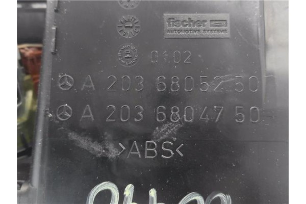 Recambio de cenicero para mercedes-benz clase c (bm 203) sportcoupe 1.8 c 200 compressor (203.742) referencia OEM IAM A203680525