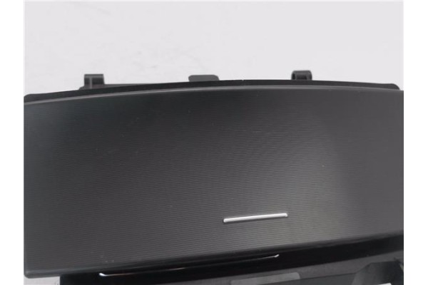 Recambio de cenicero para mercedes-benz clase c (bm 203) sportcoupe 1.8 c 200 compressor (203.742) referencia OEM IAM A203680525