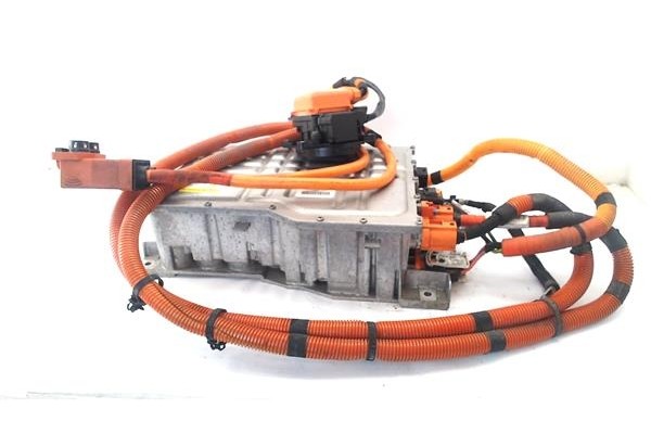 Recambio de convertidor para peugeot 3008 1.6 pure tech referencia OEM IAM A6MC60  