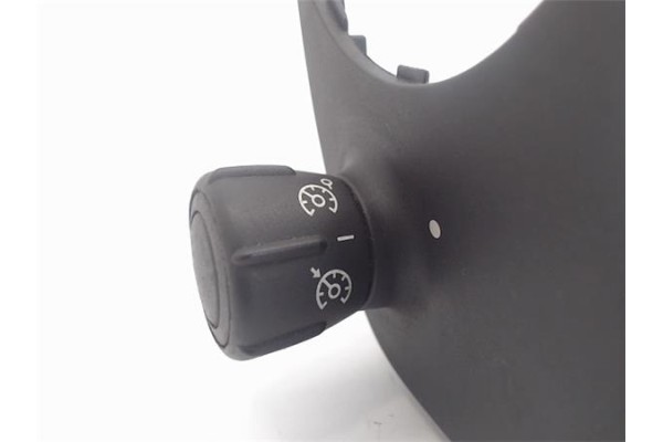 Recambio de mando de luces para renault scenic ii (jm) referencia OEM IAM 8200206738 61890007 