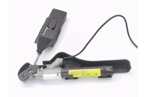 Recambio de anclaje cinturon delantero derecho para citroen c3 1.4 i referencia OEM IAM 9639873877 TRW33022955 