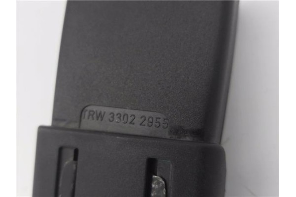 Recambio de anclaje cinturon delantero derecho para citroen c3 1.4 i referencia OEM IAM 9639873877 TRW33022955 