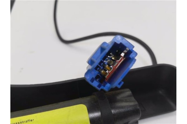 Recambio de anclaje cinturon delantero derecho para citroen c3 1.4 i referencia OEM IAM 9639873877 TRW33022955 