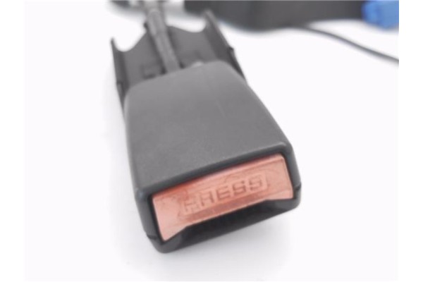 Recambio de anclaje cinturon delantero derecho para citroen c3 1.4 i referencia OEM IAM 9639873877 TRW33022955 