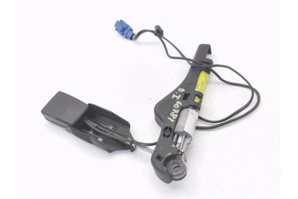 Recambio de anclaje cinturon delantero izquierdo para citroen c3 1.4 i referencia OEM IAM 9640676877 TRW33022955 
