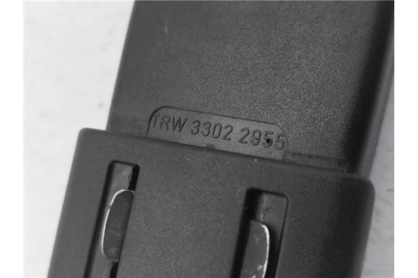 Recambio de anclaje cinturon delantero izquierdo para citroen c3 1.4 i referencia OEM IAM 9640676877 TRW33022955 