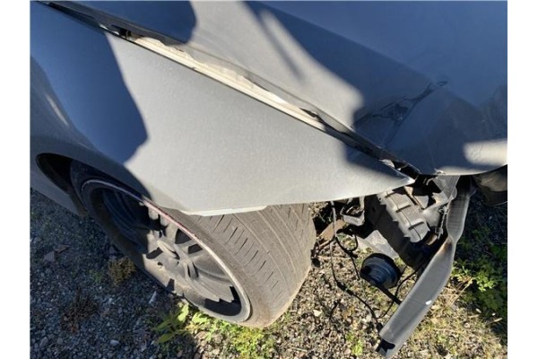 Recambio de aleta delantero derecha para bmw serie 3 berlina (e90) 3.0 330d referencia OEM IAM 41355A55AF4 41357135680 