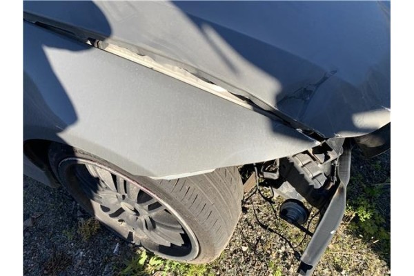 Recambio de aleta delantero derecha para bmw serie 3 berlina (e90) 3.0 330d referencia OEM IAM 41355A55AF4 41357135680 