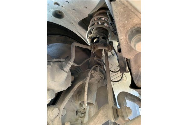 Recambio de amortiguador delantero izquierdo para bmw serie 3 berlina (e90) 3.0 330d referencia OEM IAM 31316771179 1,05E+07 