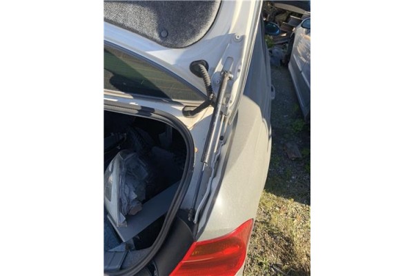 Recambio de amortiguador tapa maletero para bmw serie 3 berlina (e90) 3.0 330d referencia OEM IAM RBM002 320N18053 
