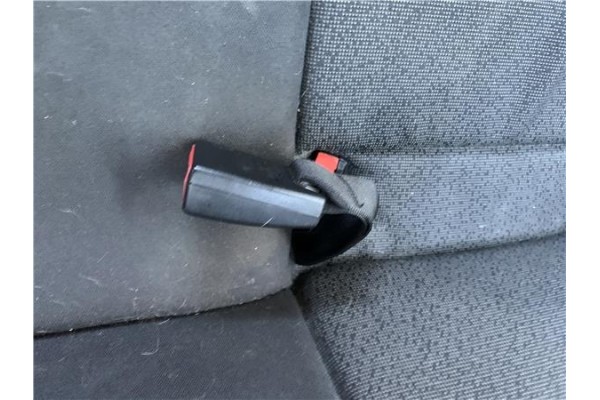 Recambio de anclaje cinturon trasero derecho para bmw serie 3 berlina (e90) 3.0 330d referencia OEM IAM 7127224 30524861C 