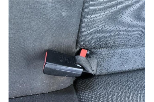 Recambio de anclaje cinturon trasero derecho para bmw serie 3 berlina (e90) 3.0 330d referencia OEM IAM 7127224 30524861C 